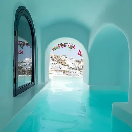 Chelidonia Luxury Oía