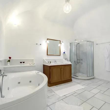 Hotel Chelidonia Luxury Oía
