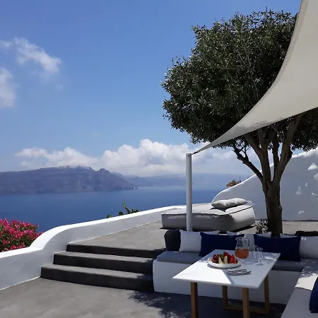 Chelidonia Luxury Oía