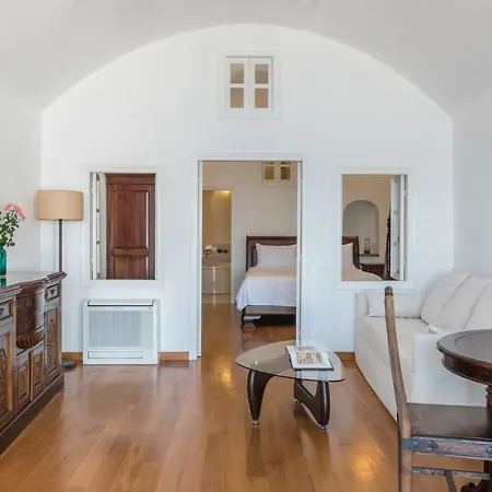 Chelidonia Luxury
